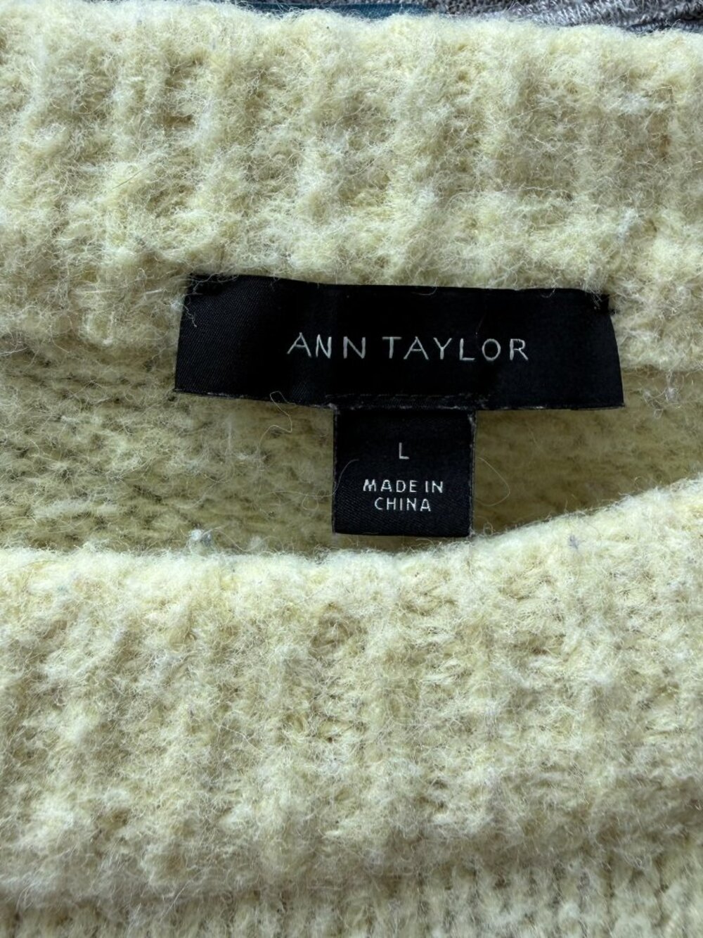 Ann Taylor Sweater - Picture 3 of 4